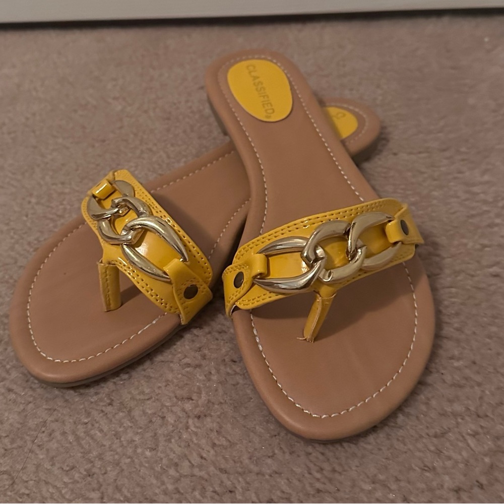 Classified Flat Summer Sandals